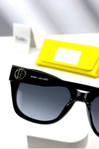 MARC JACOBS - 732     ORGINAL