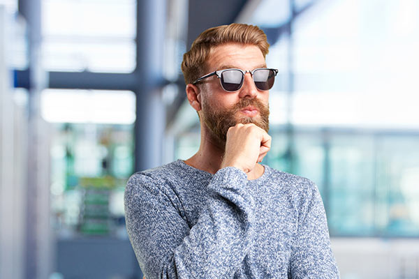 مدیریت اضطراب اجتماعی با انتخاب صحیح عینک آفتابی