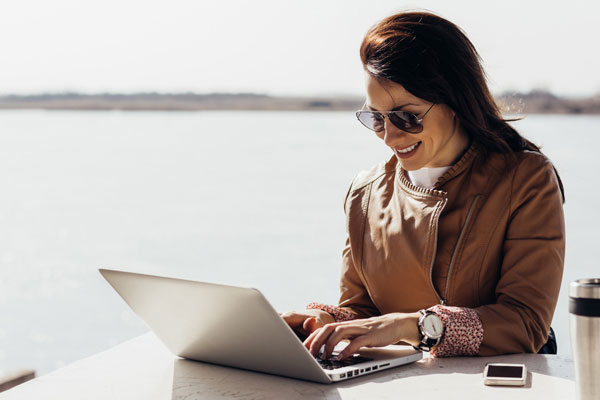 عینک آفتابی و تأثیر آن بر افزایش بهره‌وری در محیط‌های کاری