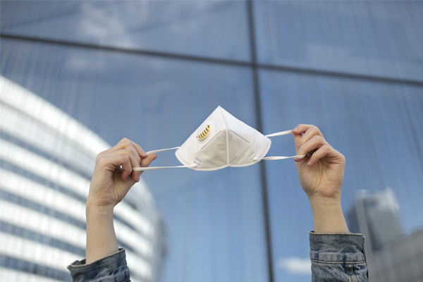 محافظت چشم‌ها در برابر آلودگی با عینک آفتابی