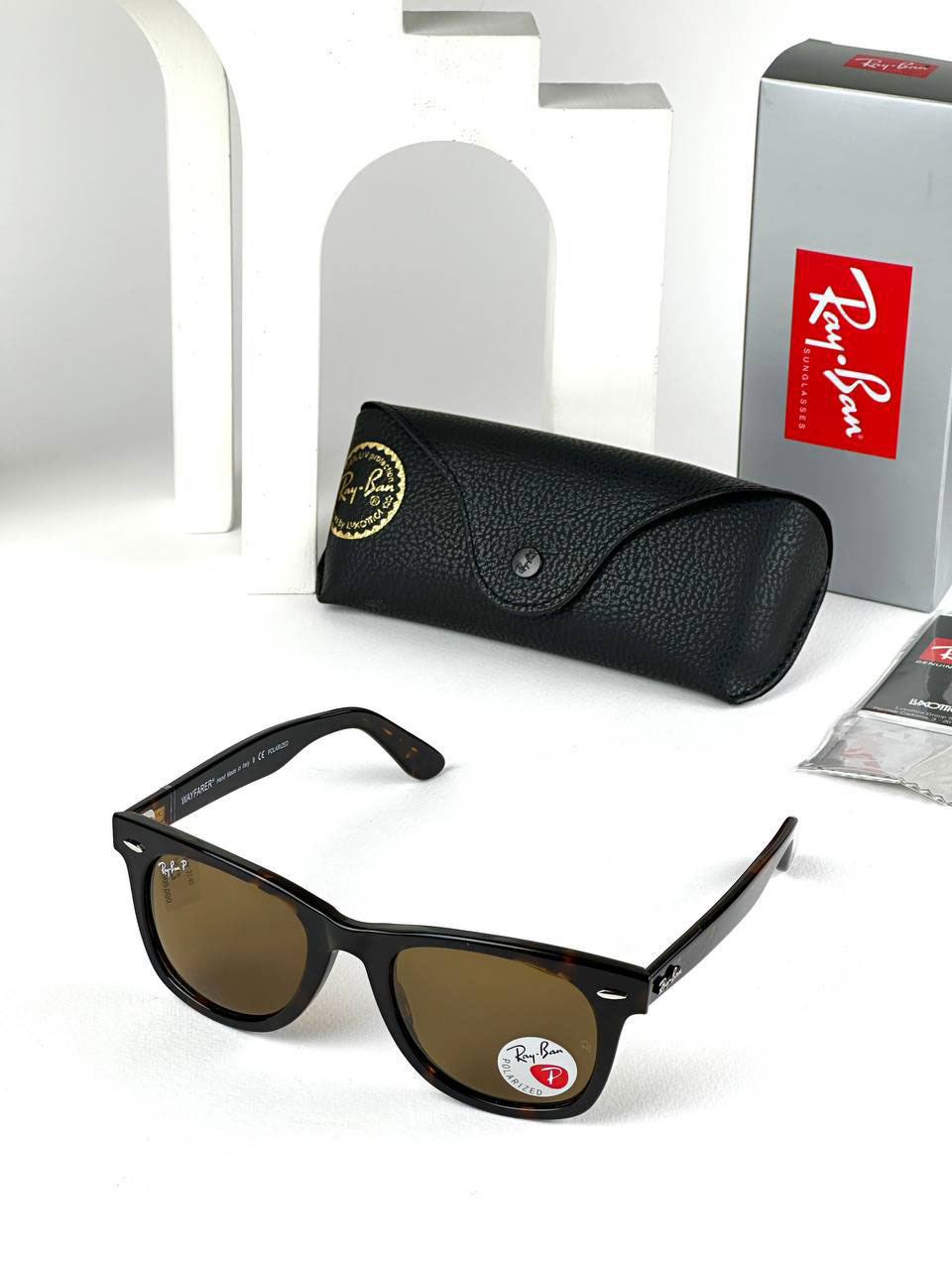 RAY BAN  2140 - 52   Polarized